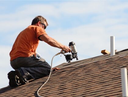 4 Reasons to Hire a Residential Roofing Company